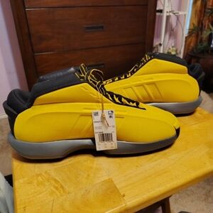 Adidas Men's Yellow and Black Sneakers